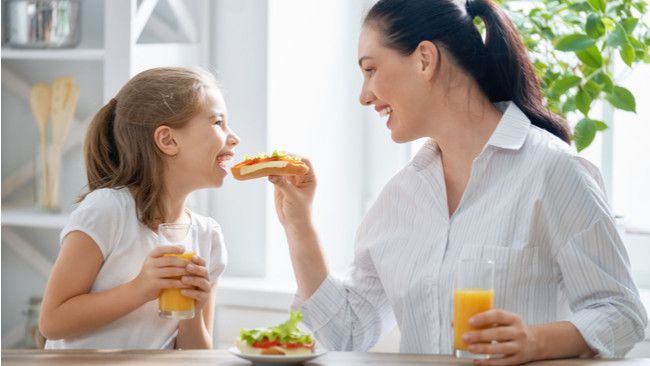 5 Hal yang Harus Diperhatikan Ibu Bekerja Saat Mendidik Anak