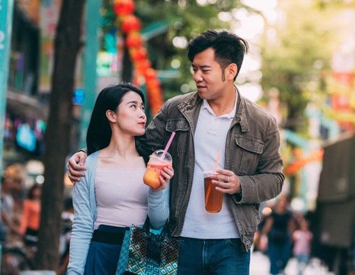 Perbedaan Sikap Posesif dan Protektif Menurut Psikolog