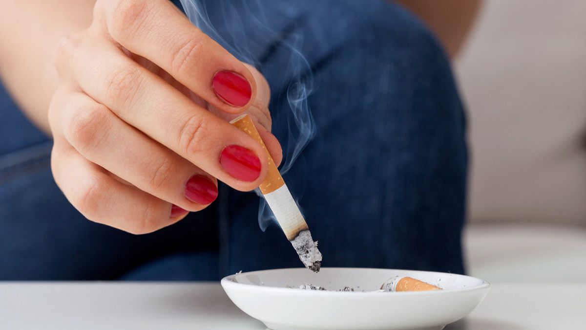 Benarkah Wanita Lebih Sulit Berhenti Merokok?