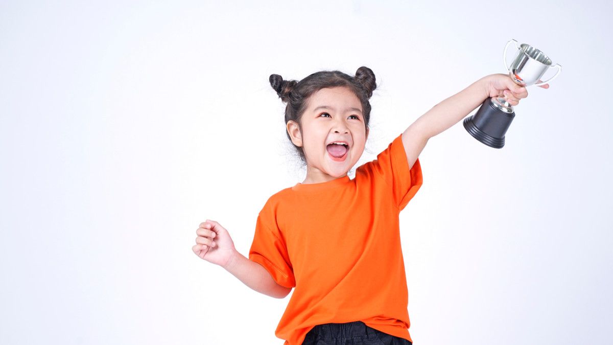 Tips Membuat Anak yang Tak Pintar secara Akademis Berprestasi