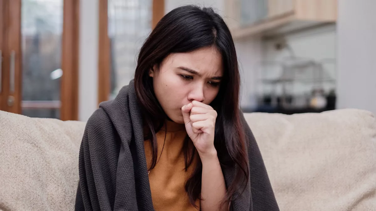 Fakta Medis di Balik Mitos Batuk yang Menyesatkan