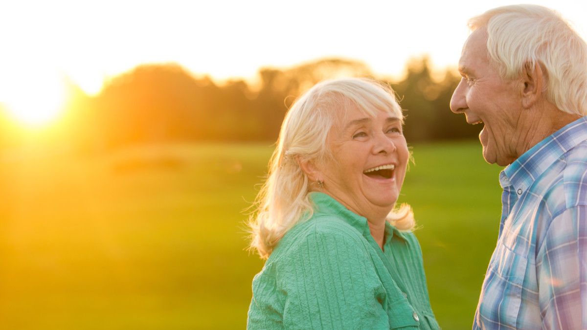 Kiat Menjaga Lansia agar Tidak Kena Infeksi Paru