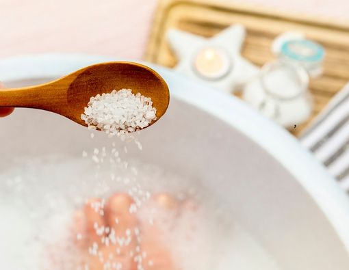 20 Manfaat Mandi Garam untuk Kesehatan