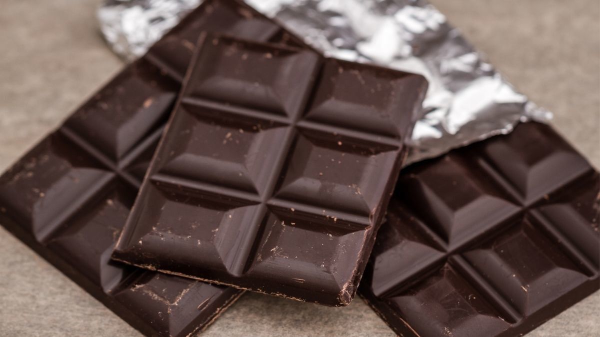Cokelat Hitam (Dark Chocolate) Kurangi Rasa Cemas