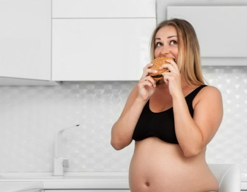 Bolehkah Ibu Hamil Konsumsi Junk Food?
