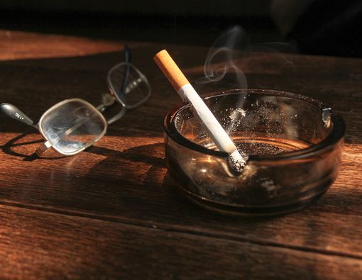 Benarkah Merokok juga Bisa Picu GERD?