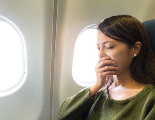 Tips Mencegah Mabuk Udara saat Naik Pesawat