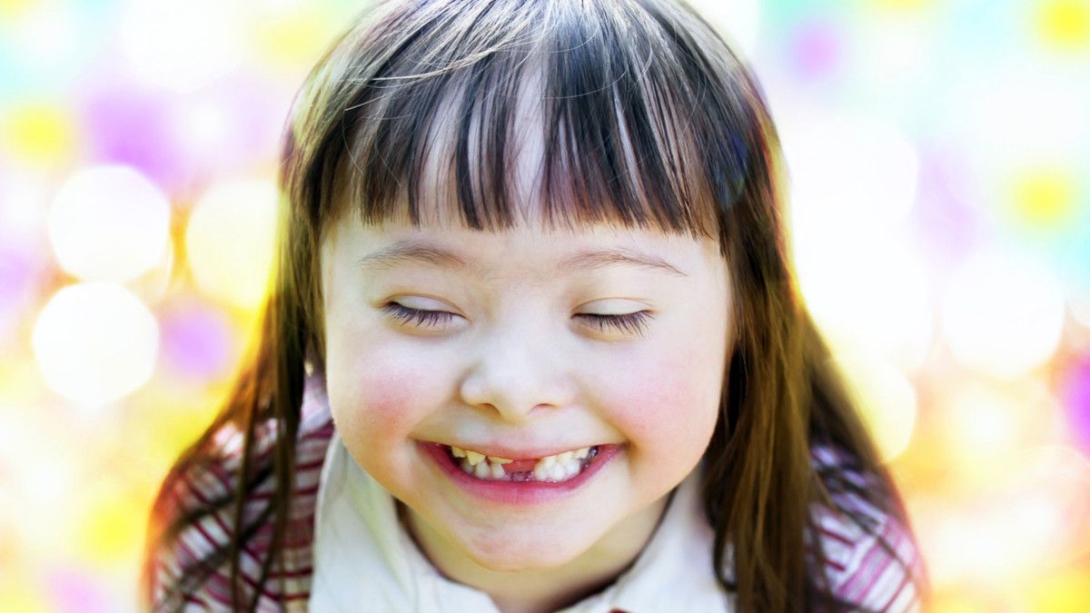Tips Mudik Natal Jalur Darat dengan Anak Down Syndrome