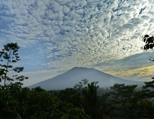 Pengungsi Gunung Agung Berisiko Tinggi Terkena Penyakit Ini