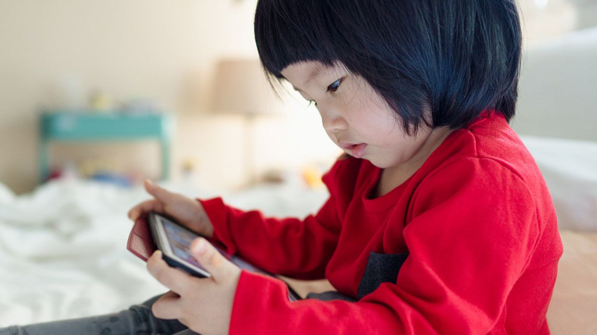 Tips Bijak Mengatur Penggunaan Gadget pada Si Kecil