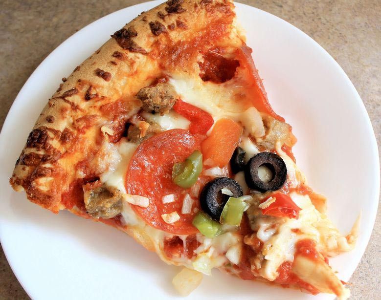 Ada Berapa Kalori dalam Sepotong Piza?