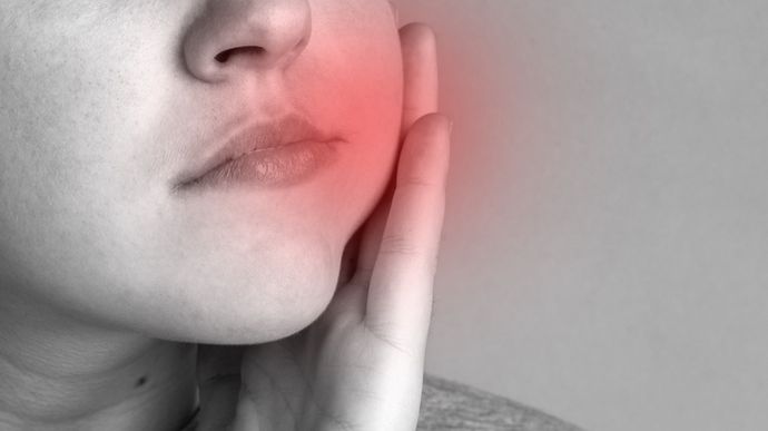 Cara Mengatasi Pipi Bengkak Akibat Sakit Gigi - KlikDokter