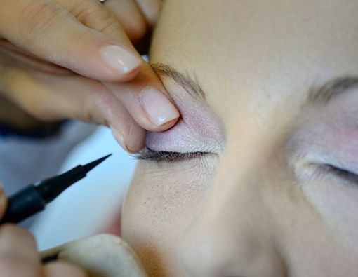 Tips Memilih Eyeliner yang tepat