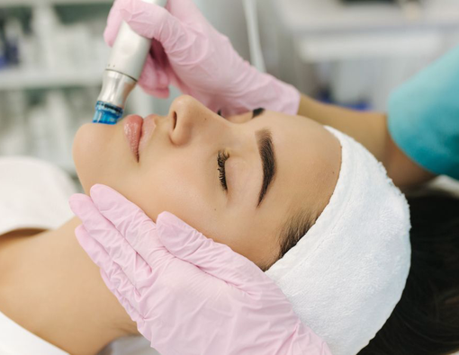 Mengenal Manfaat Skin Rejuvenation dan Efek Sampingnya