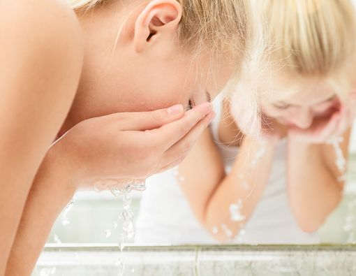 Sering Cuci Muka dengan Sabun Belerang, Apa Efeknya pada Kulit?