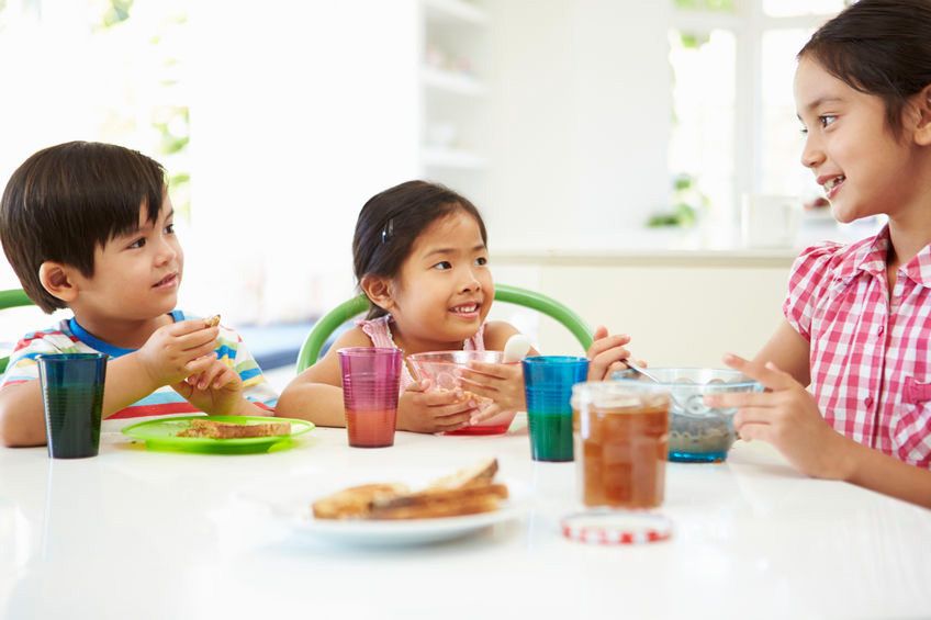 Manfaat Sarapan untuk Anak Sekolah
