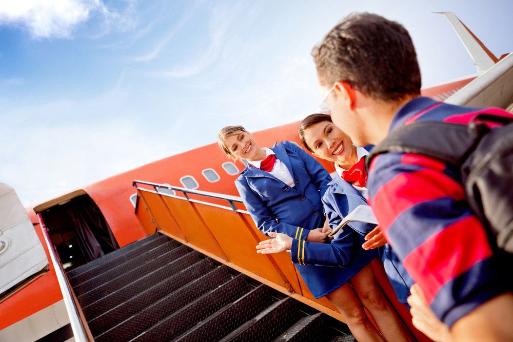 Cara Atasi Kaki Pegal Saat Naik Pesawat