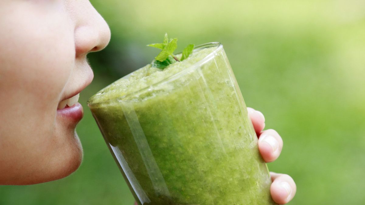 Benarkah Minum Jus Seledri Ampuh Mengatasi Sel Kanker?