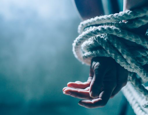 Kasus Anak Sudah 4 Tahun Diculik, Seperti Apa Ciri-ciri Pedofil?