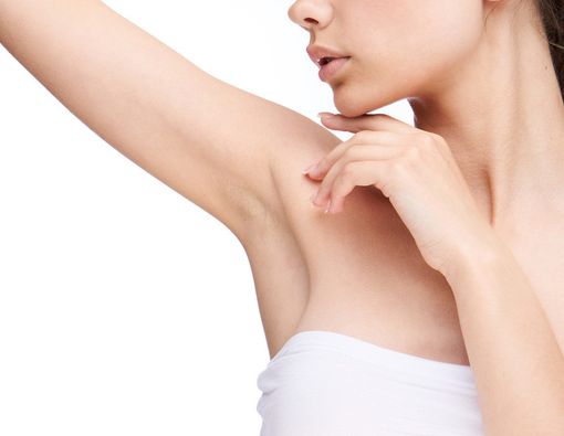 5 Kiat Praktis Memutihkan Kulit Ketiak