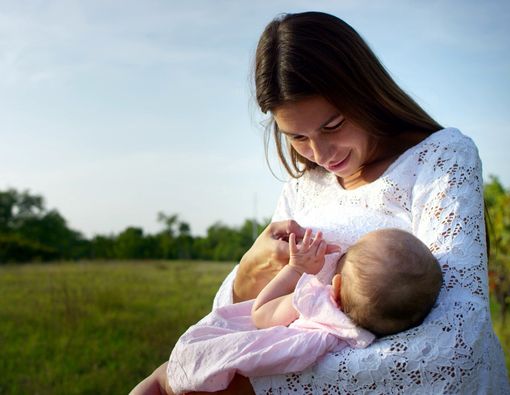 Merawat Payudara Selama Masa Menyusui