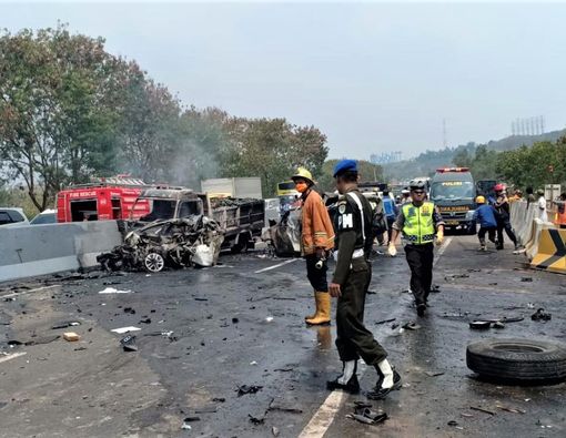 Cara Mengatasi Trauma Akibat Tabrakan Beruntun di Tol Cipularang