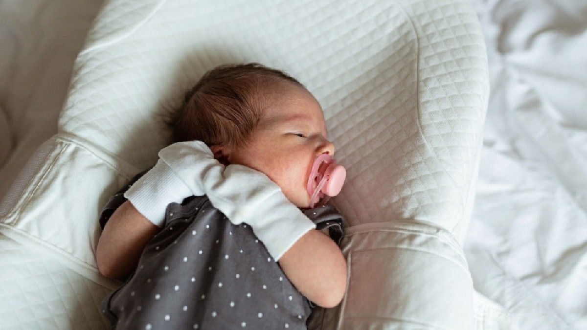 Sarung Tangan Bayi Tidak Terlalu Diperlukan, Ini Alasannya