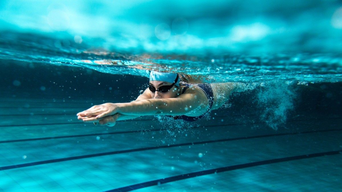 Apakah Berat Badan Bisa Turun dengan Berenang?