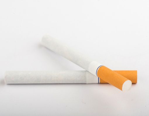 Bahaya Langsung Merokok Saat Berbuka Puasa