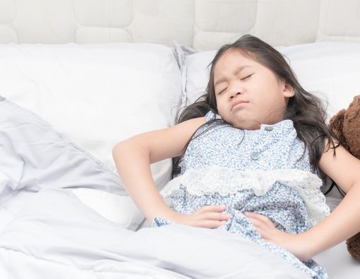 Waspada, Inilah Penyebab dan Gejala Tukak Lambung pada Anak