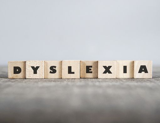 Deretan Selebritas Ini Ternyata Mengidap Disleksia