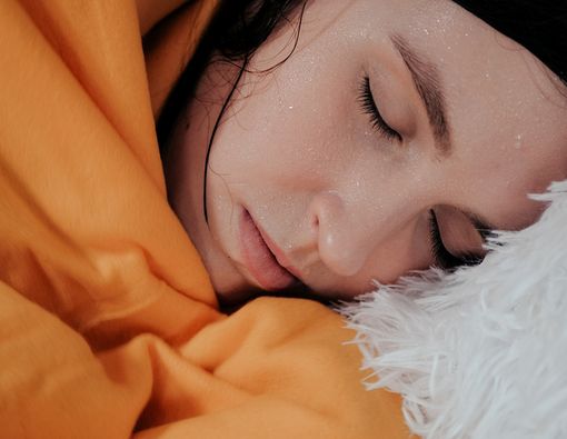 Sering Keringat Dingin, Benarkah Gejala Penyakit Jantung?