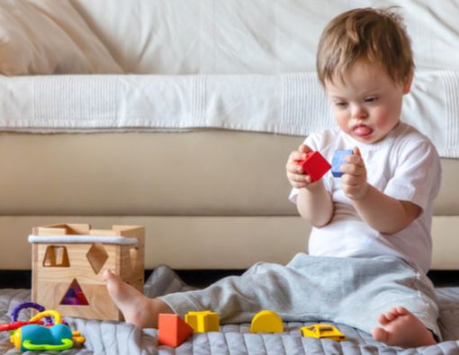 Benarkah Anak dengan Sindrom Down Rentan Autisme?