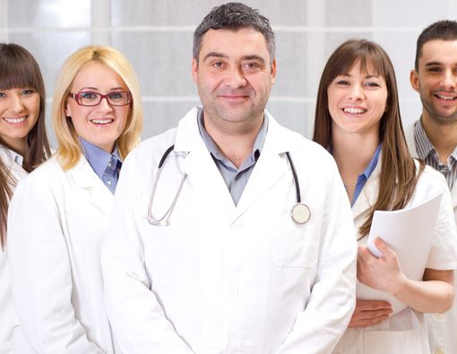 Benarkah Wajib Kerja Dokter Spesialis Dibatalkan?