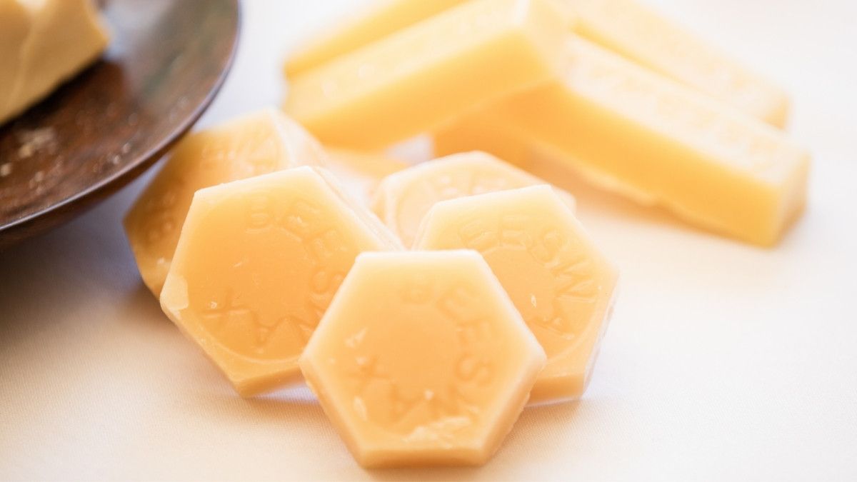 Manfaat Beeswax atau Lilin Lebah untuk Kulit