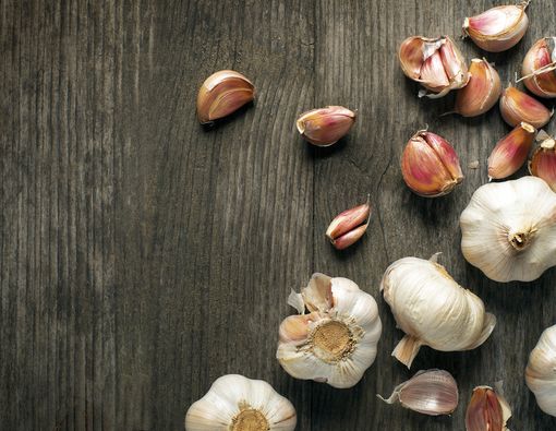 Bawang Putih Ampuh Usir Efek Negatif Mi Instan?