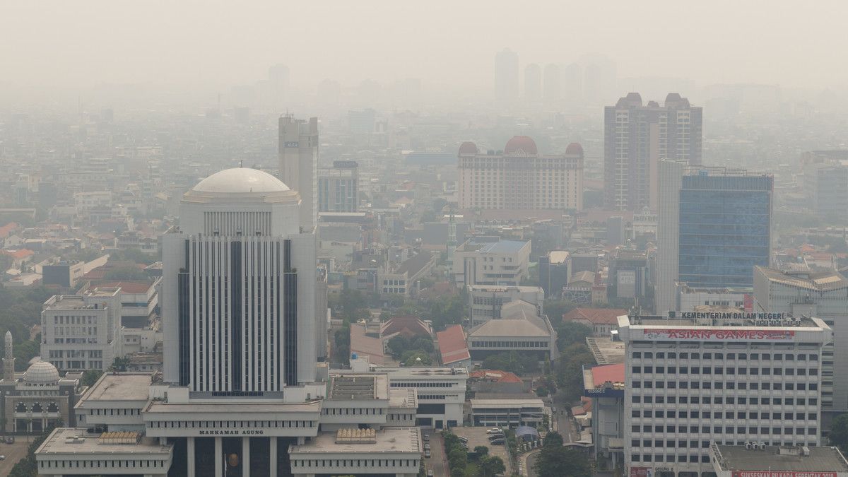 Awas, Polusi Udara Jakarta Tinggi Bikin Orang Lebih Mudah Stres!