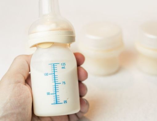 Benarkah ASI Bisa Merusak Kulit Bayi? Ini Faktanya Menurut Dokter