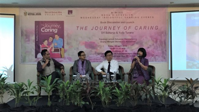 Dari Curhat, Lahirlah Buku Panduan Penanganan Pasien Alzheimer