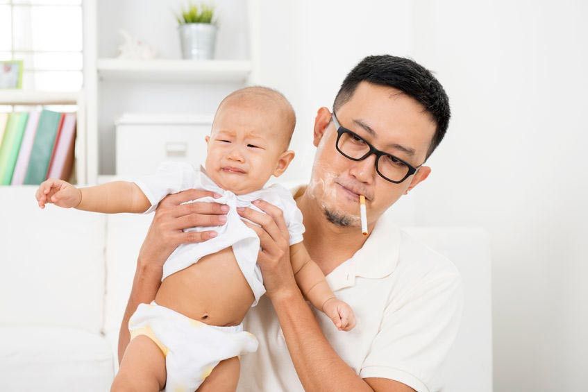 Awas, Anak Bisa Terserang Pneumonia Gara-Gara Orang Tua Merokok