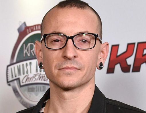 Chester Bennington Menambah Deretan Artis  yang Bunuh Diri