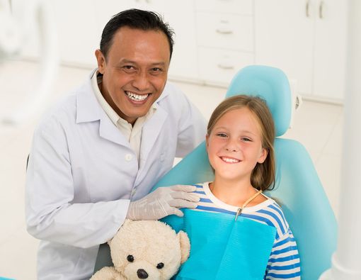 6 Trik agar Anak Berani ke Dokter Gigi