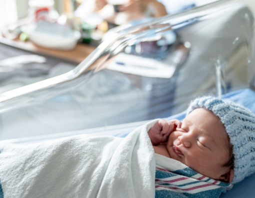 Tumbuh Kembang Bayi 1 Bulan