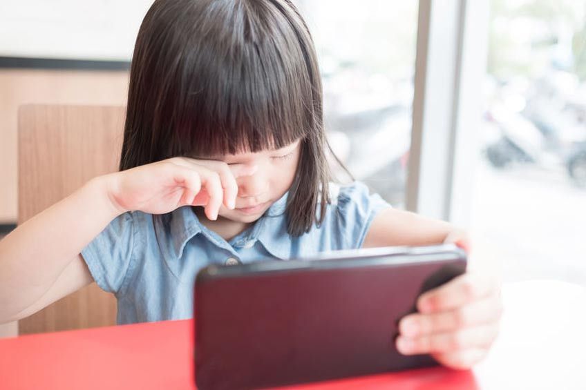 Kenali Tanda Gangguan Penglihatan pada Anak