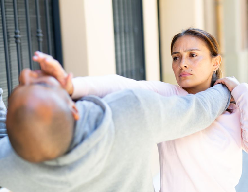 Serba-Serbi Krav Maga, Teknik Bela Diri Saat Terancam