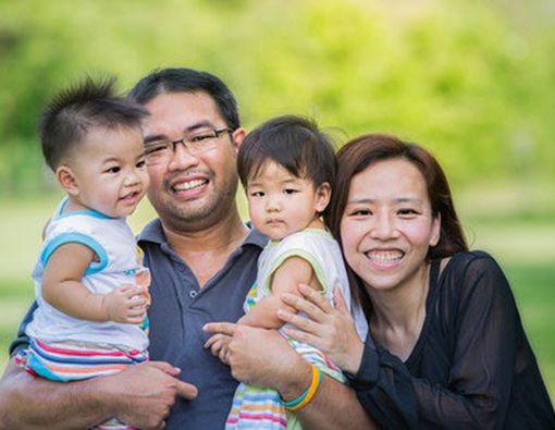 7 Manfaat Pelukan Bagi Si Kecil