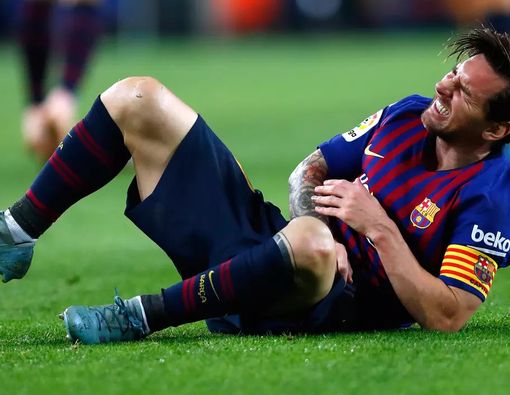 Lionel Messi Patah Tulang Tangan Hingga Harus Berhenti Bertanding