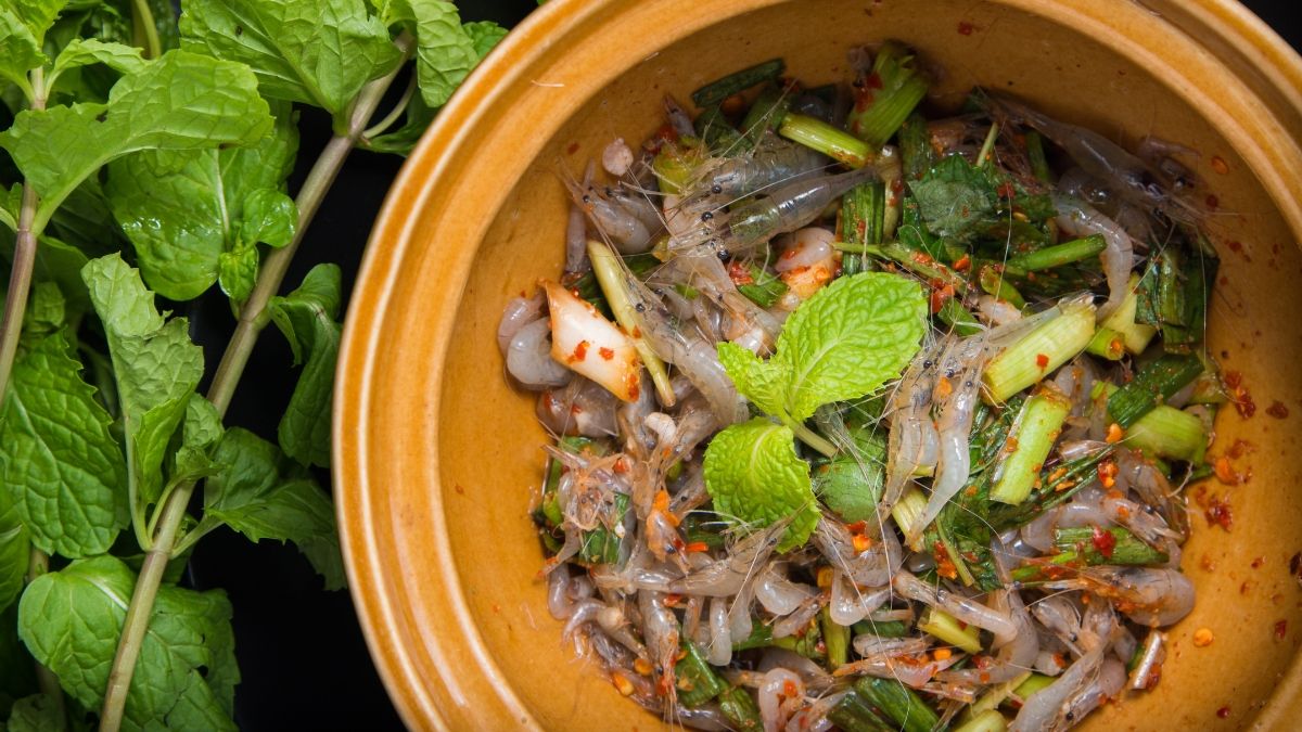 Amankah Mengonsumsi Dancing Shrimp dan Apa Manfaatnya? - KlikDokter