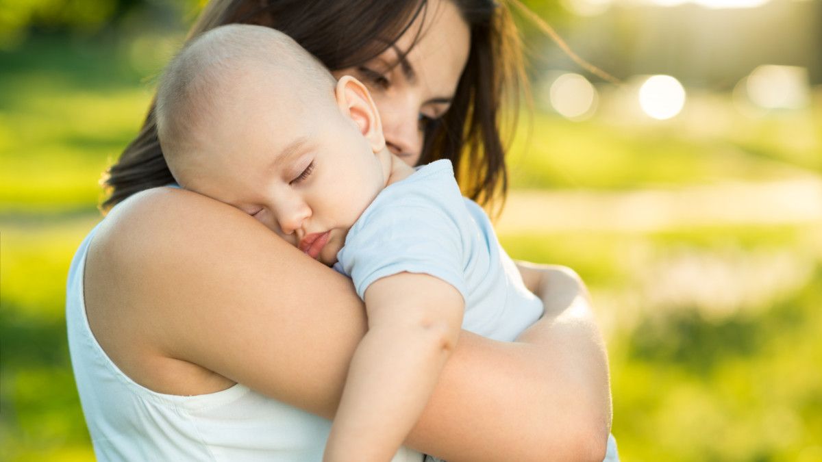5 Aturan Menjemur Bayi di Pagi Hari