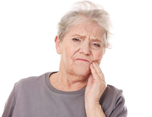 Malas Sikat Gigi, Hati-Hati Alzheimer Mengintai